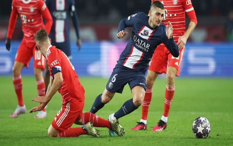 AM là gì trong bóng đá